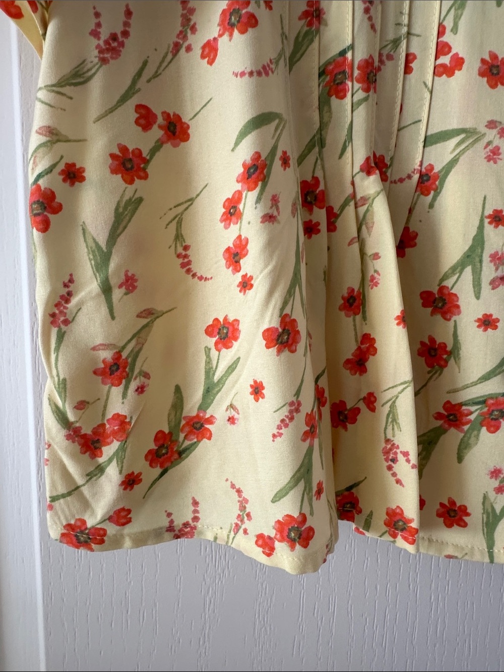 Joe Fresh Yellow Floral Short-Sleeve Crop Button-Down Blouse, Size Small - Picture 5 of 8